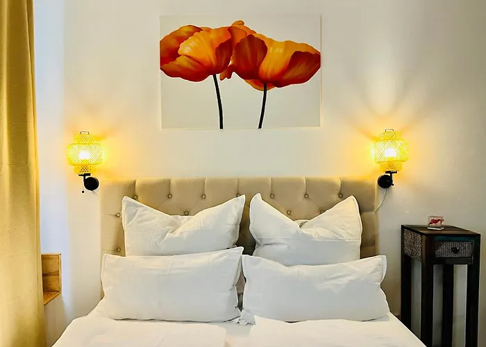 Aycatcherhomes - Top Lage I Zentral I Altstadt Marburg I Naehe Fluss Lahn I Wlan I Parterre Boutique Apartment Orion